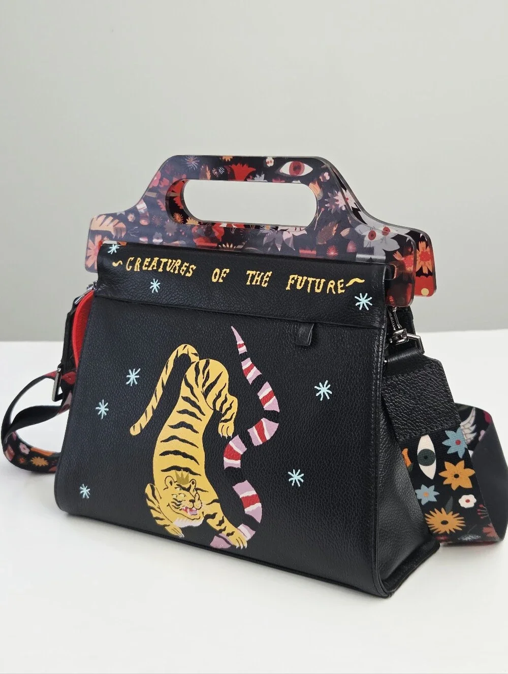 MIN & MON VALI LEATHER CROSSBODY BAG PLASTIC HANDLE - TIGER AND SNAKE PRINT